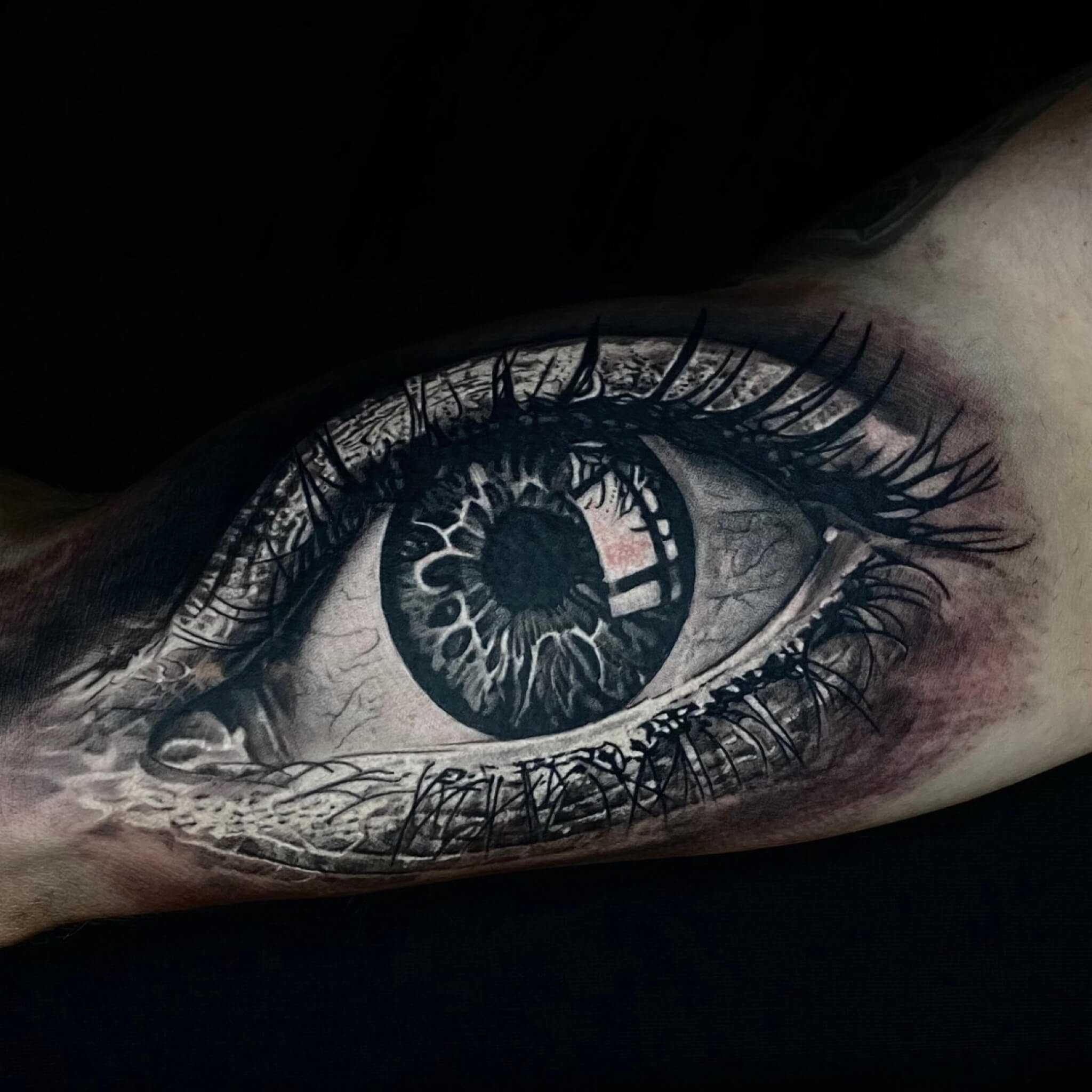 Janos Feher @janosch_feher_tattoo