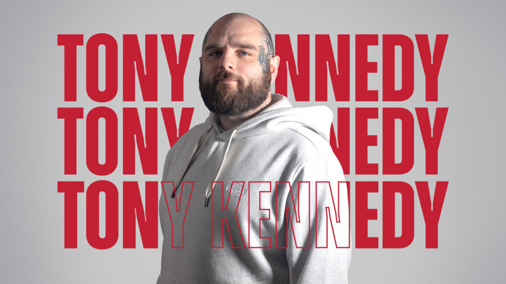 Gesponsorde artiest van de maand - Tony Kennedy